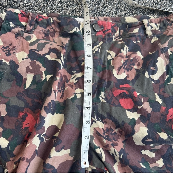 Anthropologie Pilcro Printed Cargo Wide Bootcut Pants - ALTERED - Picture 10 of 11